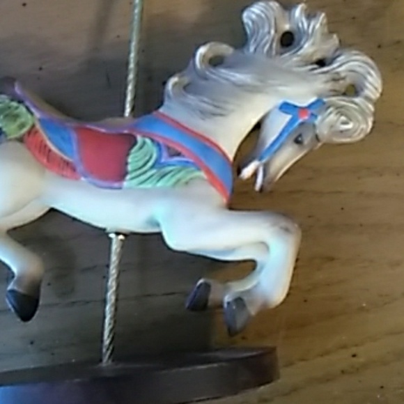 F.Mint Carousel Horse.   VINTAGE - Picture 6 of 6